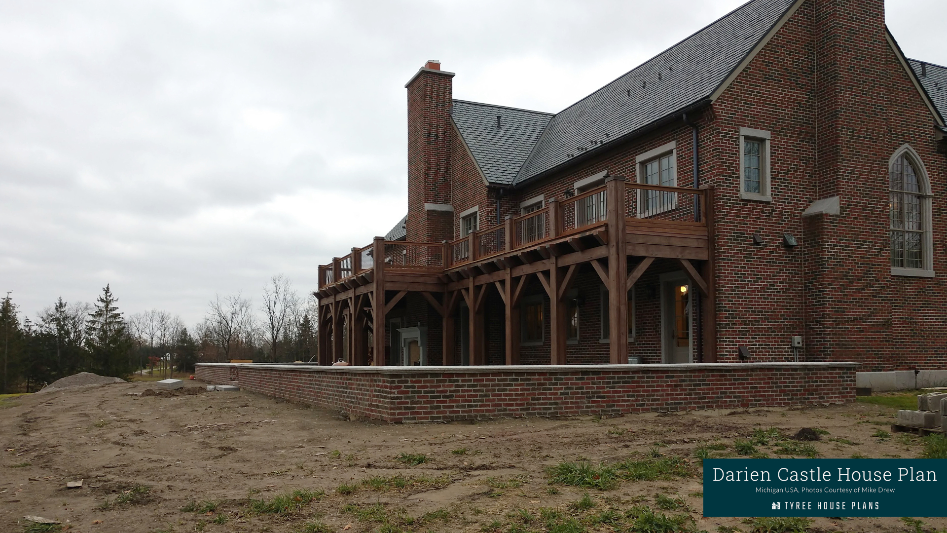 Rear4 - Darien Castle in Michigan